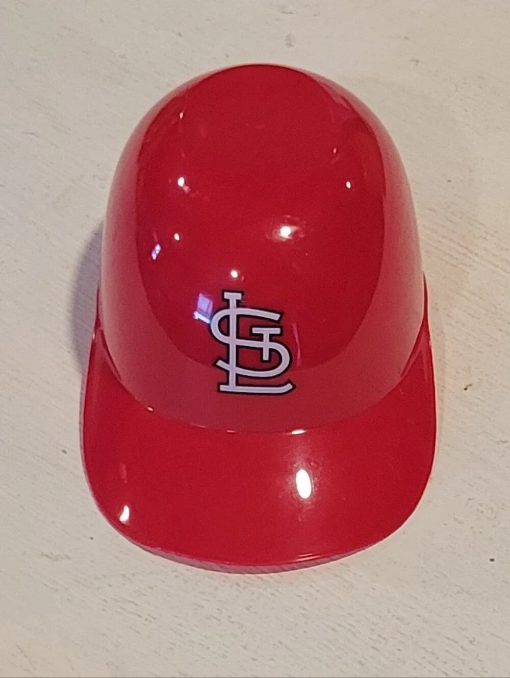 Rawlings MLB St. Louis Cardinals Mini Red Mini Baseball Batting Logo Helmet.